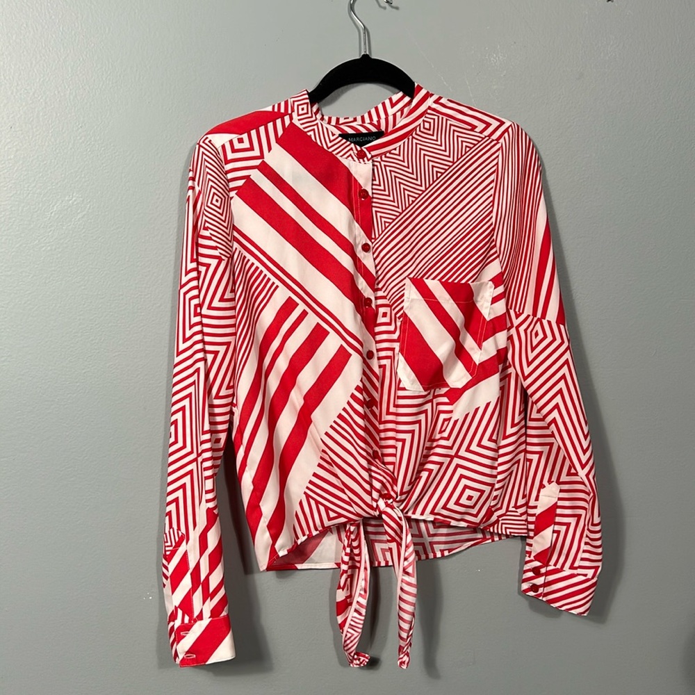 Marciano White Red Geometric Print Front Tie Shirt size small